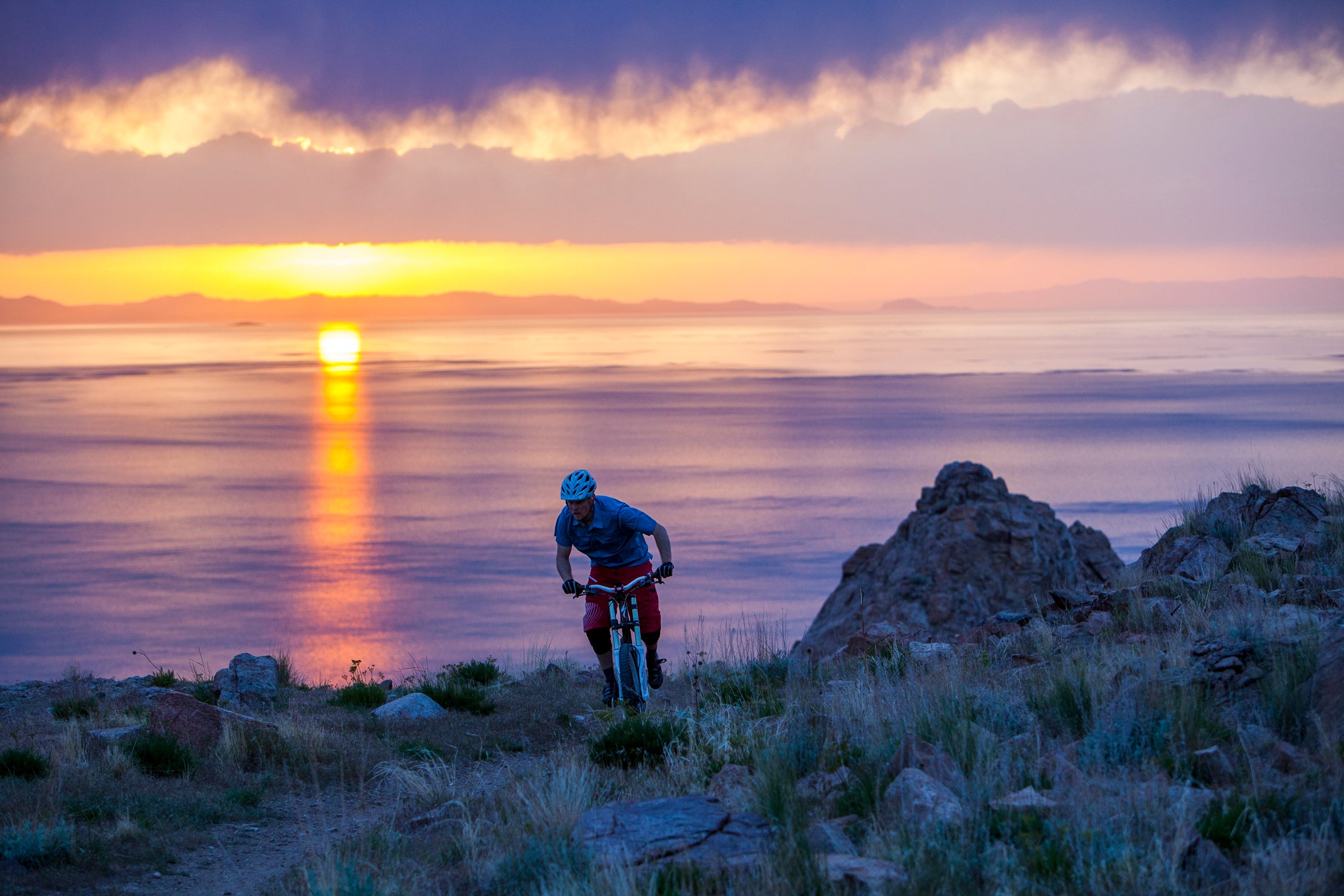 ZRP bike glove over the great salt lake